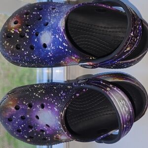 CROCS Kids Shoes in Purple and Black